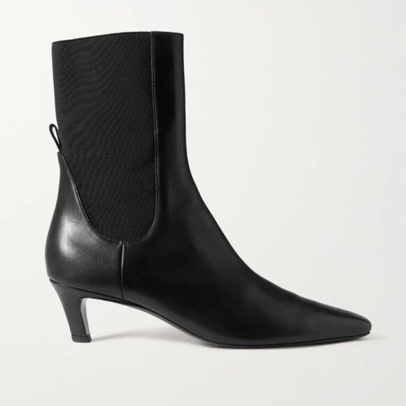 Toteme Shoes - Leather Chelsea Boots